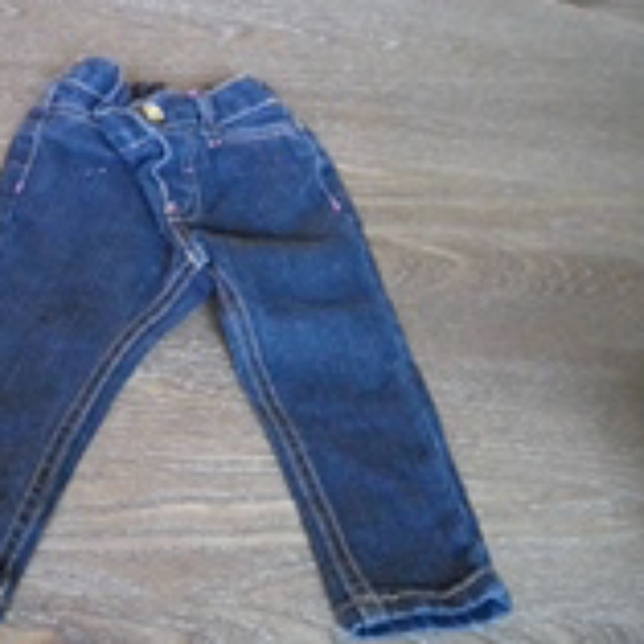 Jeans - Picture 3 of 4